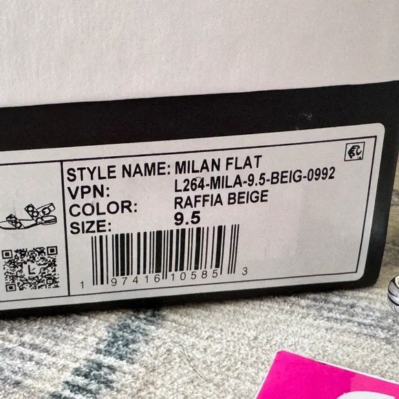 **NIB** Larroude Milan Flat Sandal In Beige Raffia - Picture 12 of 14